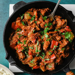 Chicken Jalfrezi (Serve with Rice & Naan)